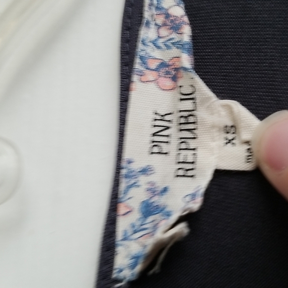 Pink Republic Women's Blouse - Picture 5 of 9